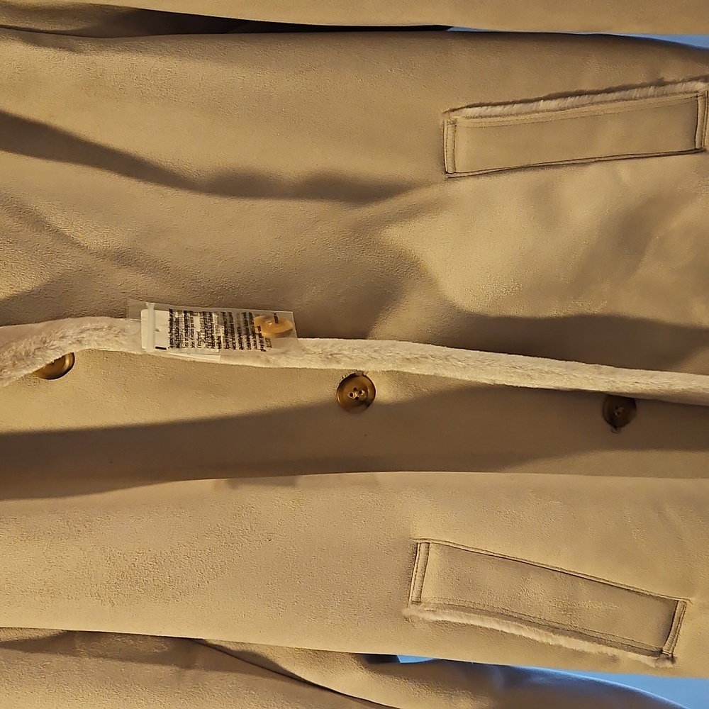 Uniqlo Cream Teddy Jacket for Women - Picture 4 of 7